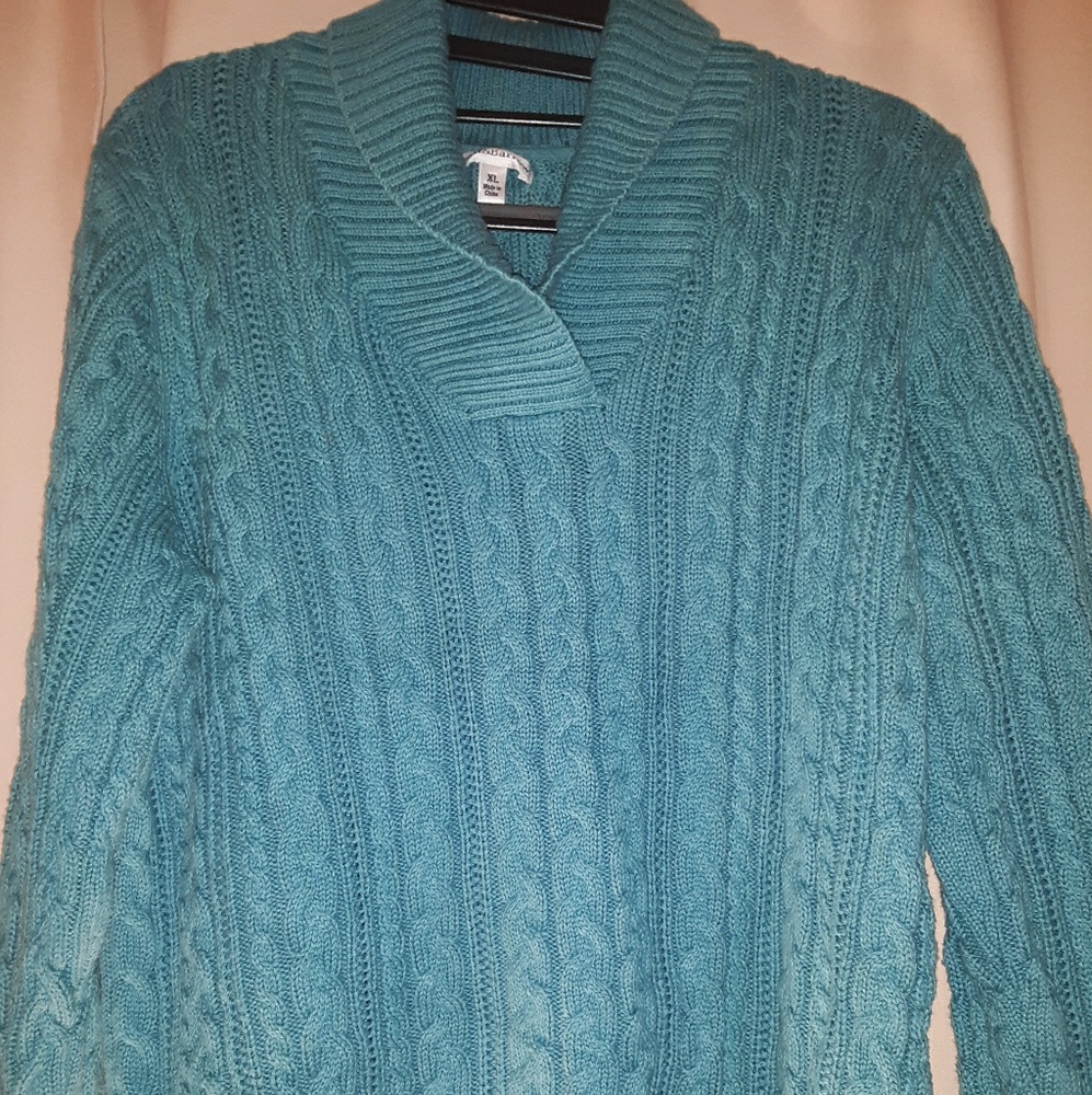 Woman's sweater